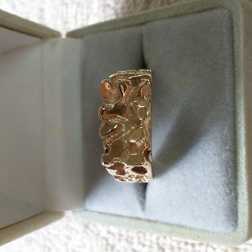 Men's 10k solid gold nugget ring